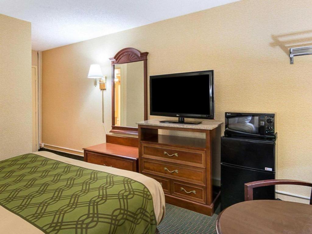 Econo Lodge Near Quantico Marine Base Dumfries Eksteriør bilde