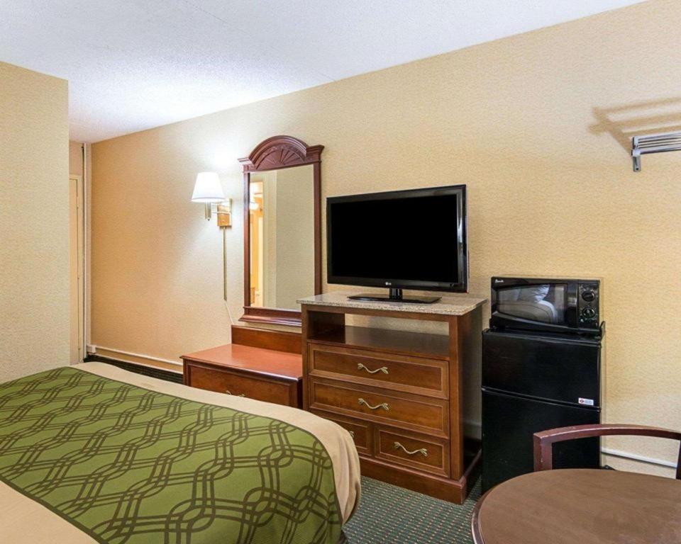 Econo Lodge Near Quantico Marine Base Dumfries Eksteriør bilde